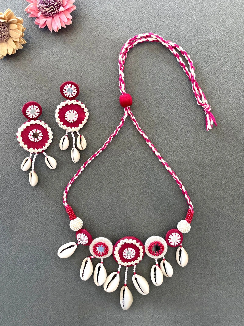 mirror kaudi necklace